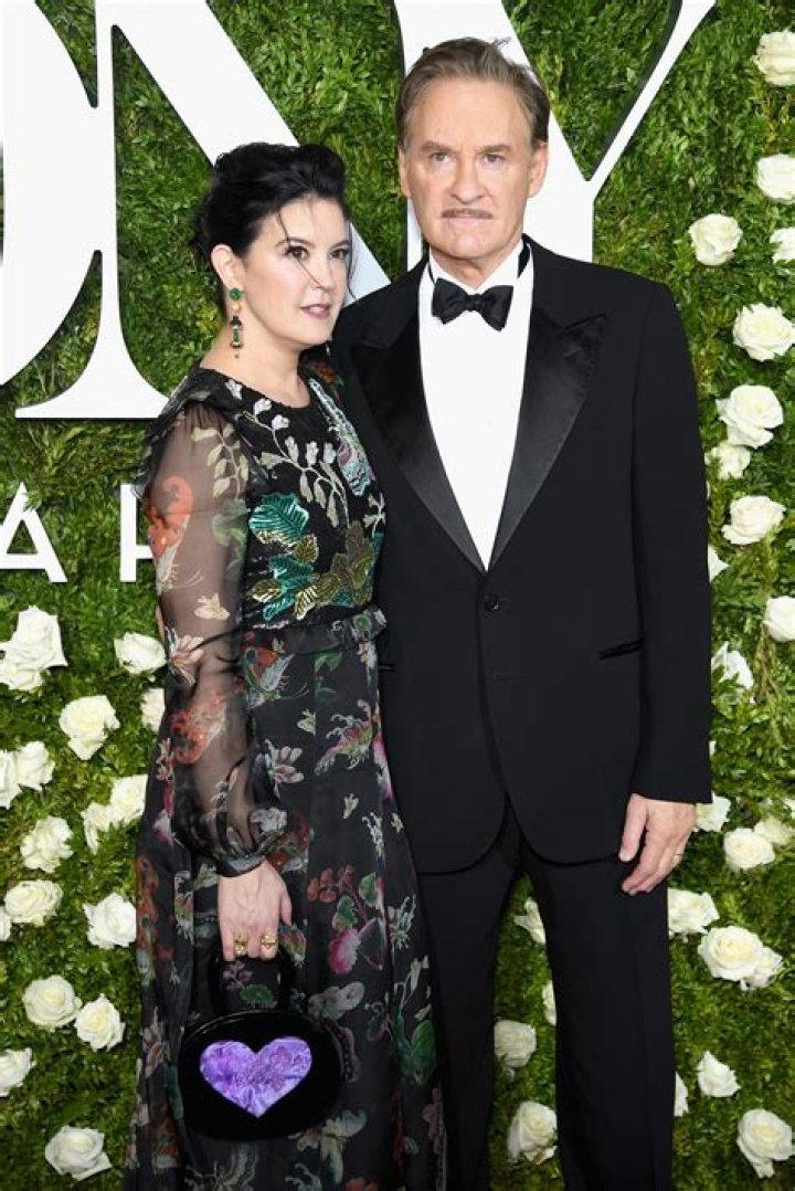 Phoebe Cates Net Worth, Age, Height, Bio, Birthday, Wiki!