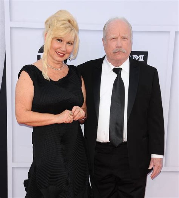 Richard Dreyfuss’s Wife: Who is Richard Dreyfuss Dating?