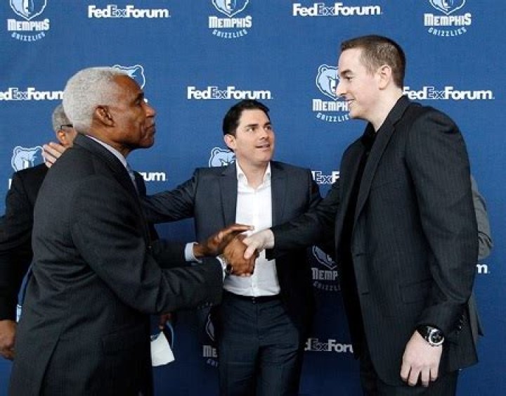 Robert Pera- Wiki, Age, Girlfriend, Height, Net Worth, Ethnicity, Career