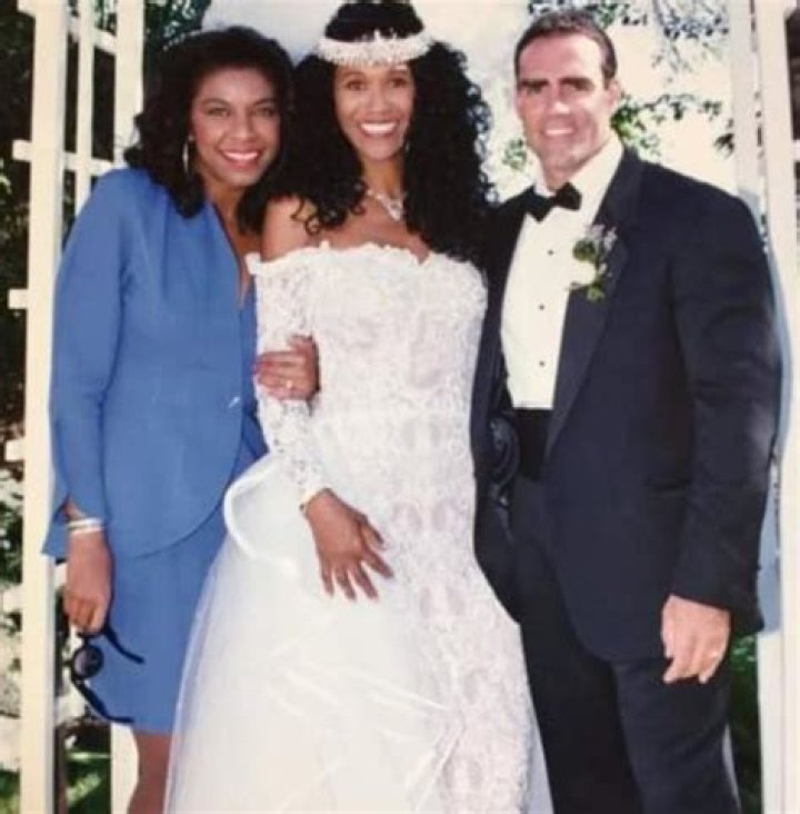 Ruth Pointer’s Husband: Who is Ruth Pointer Dating?