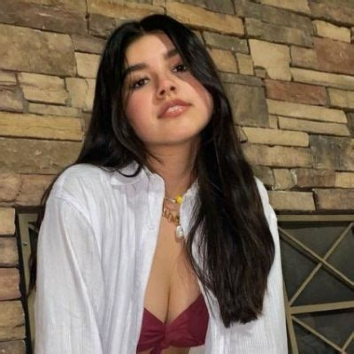 Sara Echeagaray- Wiki, Bio, Age, Height, Net Worth, Boyfriend