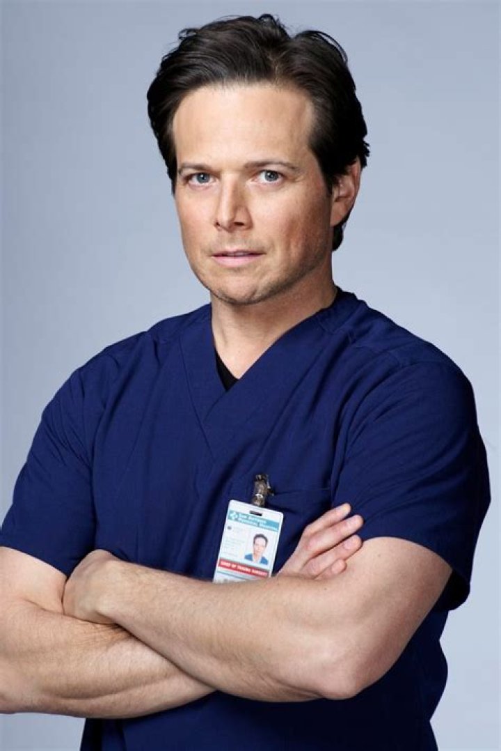 Scott Wolf Net Worth 2024, Age, Height, Bio, Birthday, Wiki!