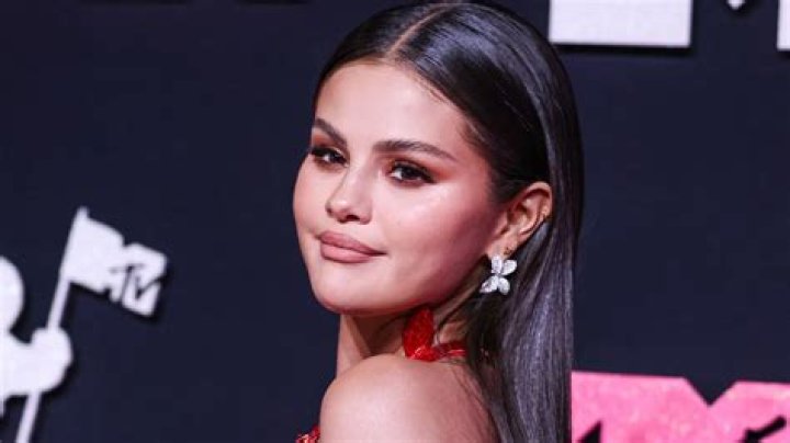 Selena Gomez Clears Up Katy Perry 