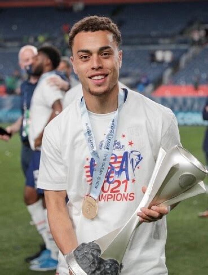 Sergiño Dest’s Children: Does Sergiño Dest Have A Child?