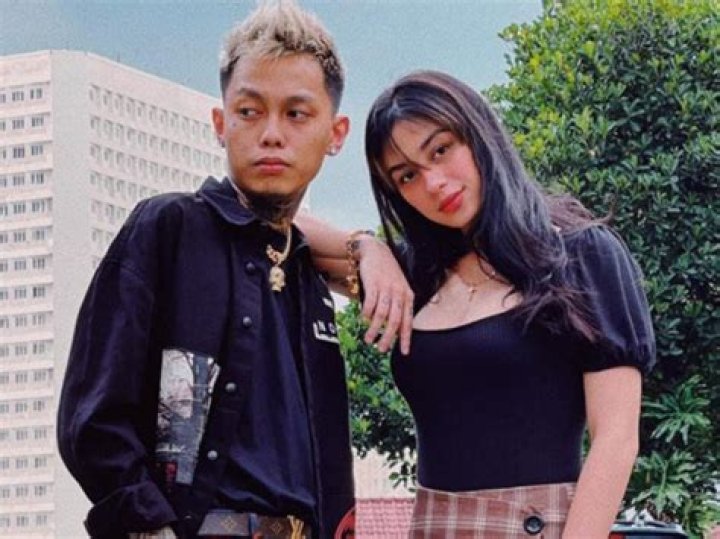 Skusta Clee Gender: Who is Skusta Clee Girlfriend?
