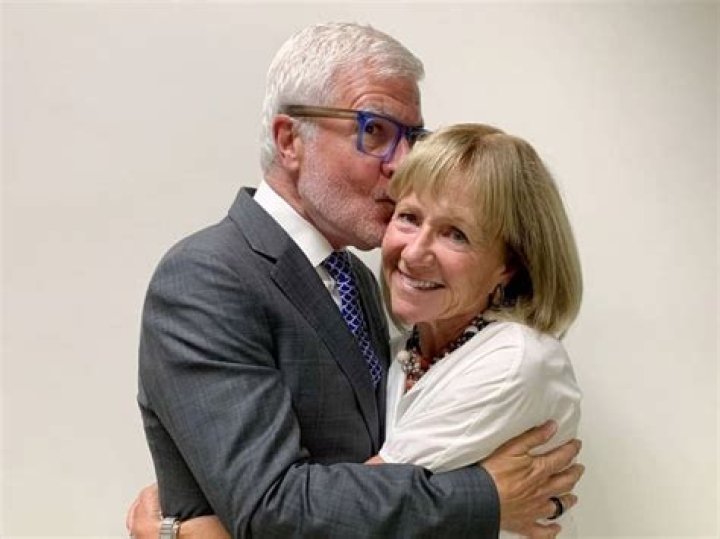 Steven Gundry- Wiki, Age, Wife, Net Worth, Height, Ethnicity