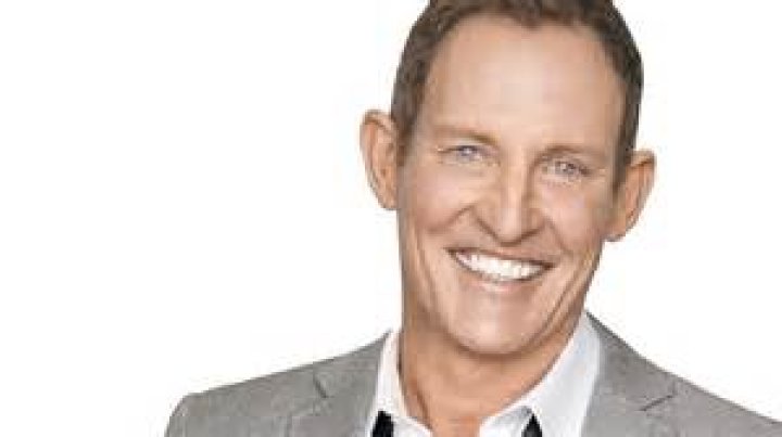 Todd McKenney - Net Worth, Age, Height, Birthday, Bio, Wiki!