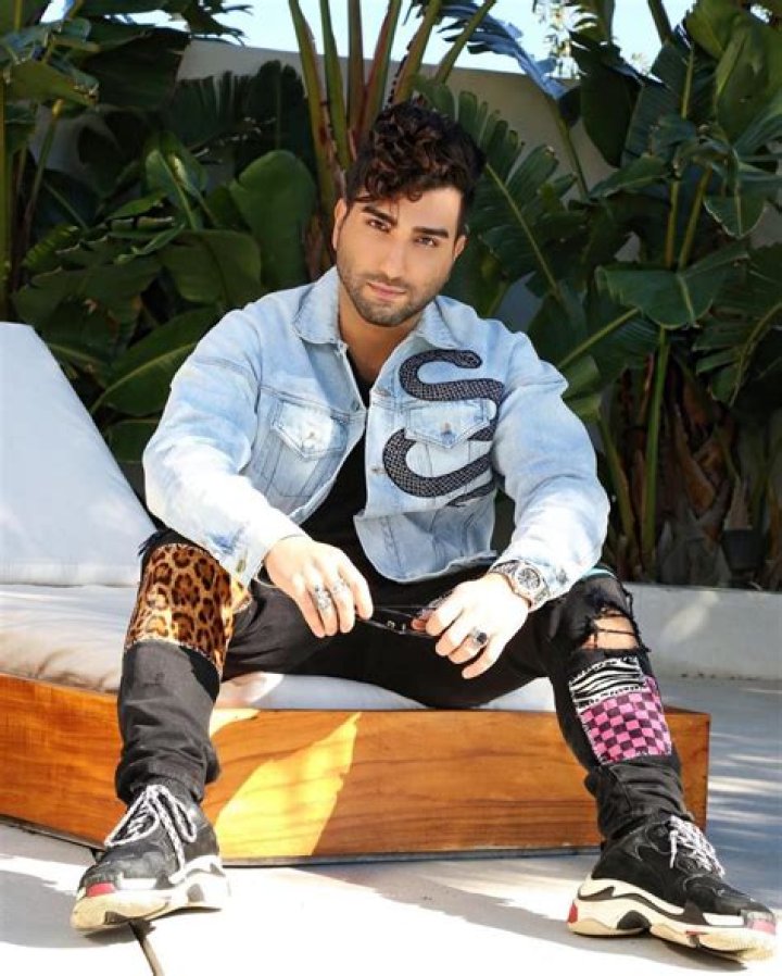 Tohi’s Girlfriend: Who is Tohi Dating?