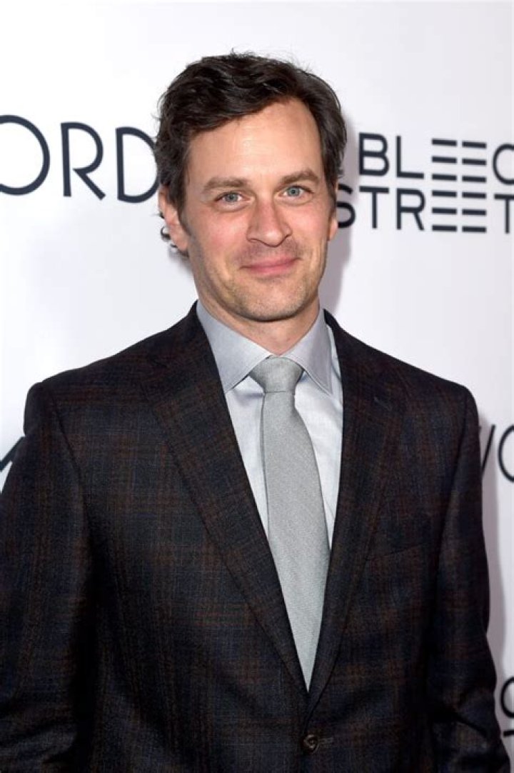 Tom Everett Scott Net Worth, Age, Height, Bio, Birthday, Wiki!