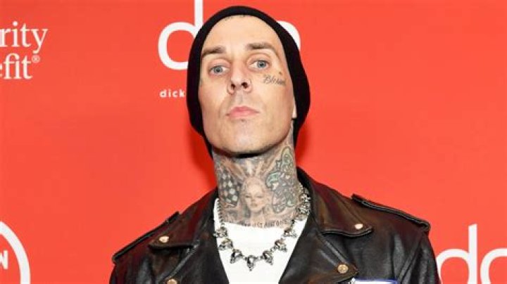 Travis Barker- Biography, Age, Height, Net Worth, Girlfriend, Dating