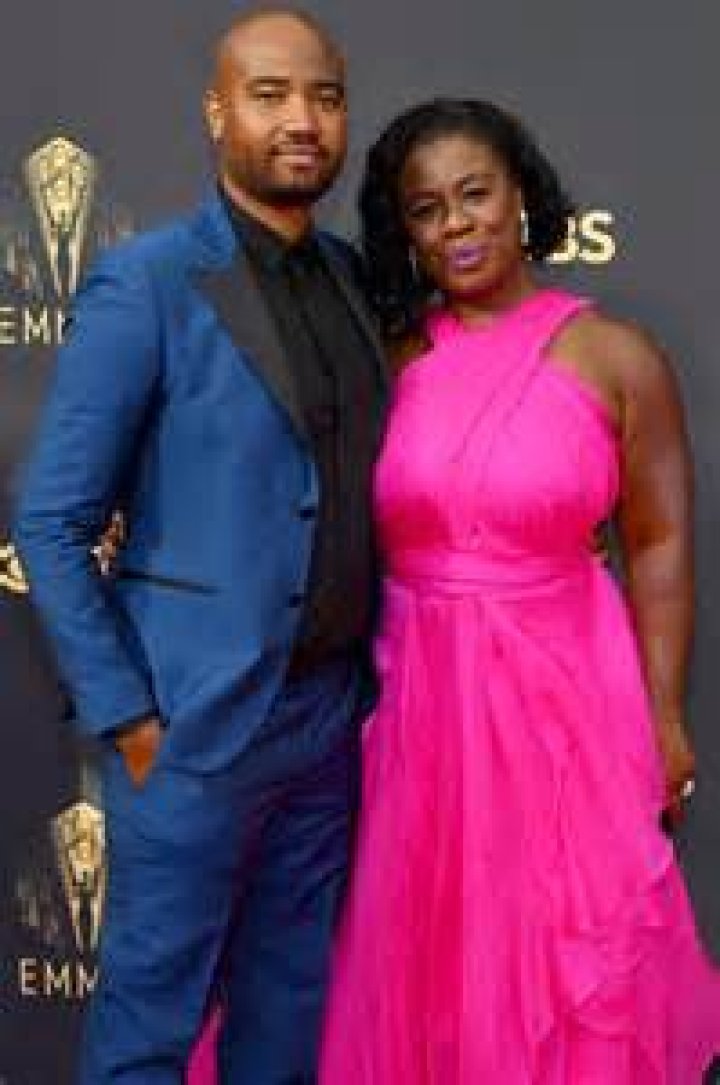 Uzo Aduba- Age, Height, Boyfriend, Net Worth, Nationality