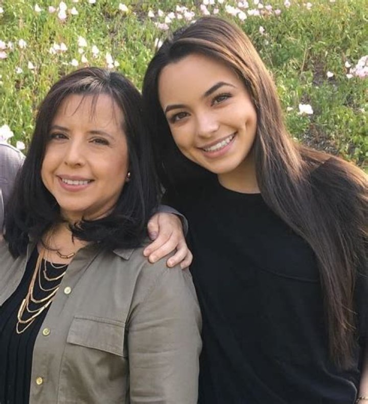 Vanessa Merrell Net Worth, Age, Height, Bio, Birthday, Wiki!