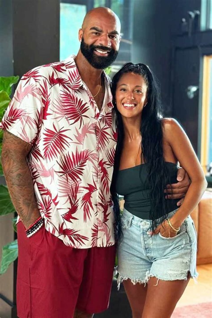 Vins Carlos’s Girlfriend: Who is Vins Carlos Dating?