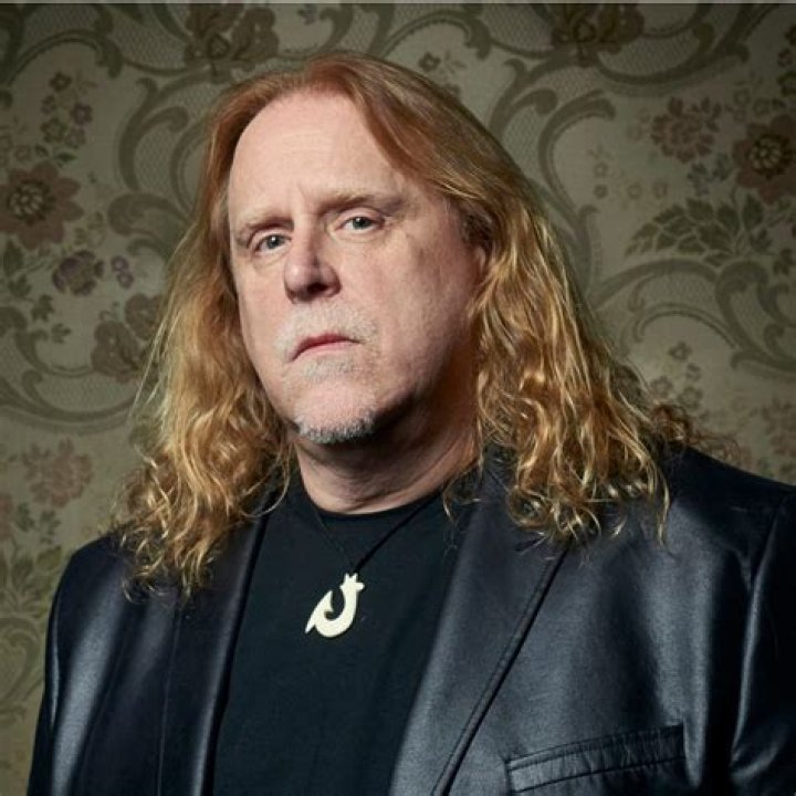 Warren Haynes Net Worth, Age, Height, Bio, Birthday, Wiki!