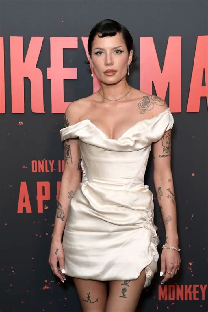 Which One of Halsey's Instagram Posts Are You?