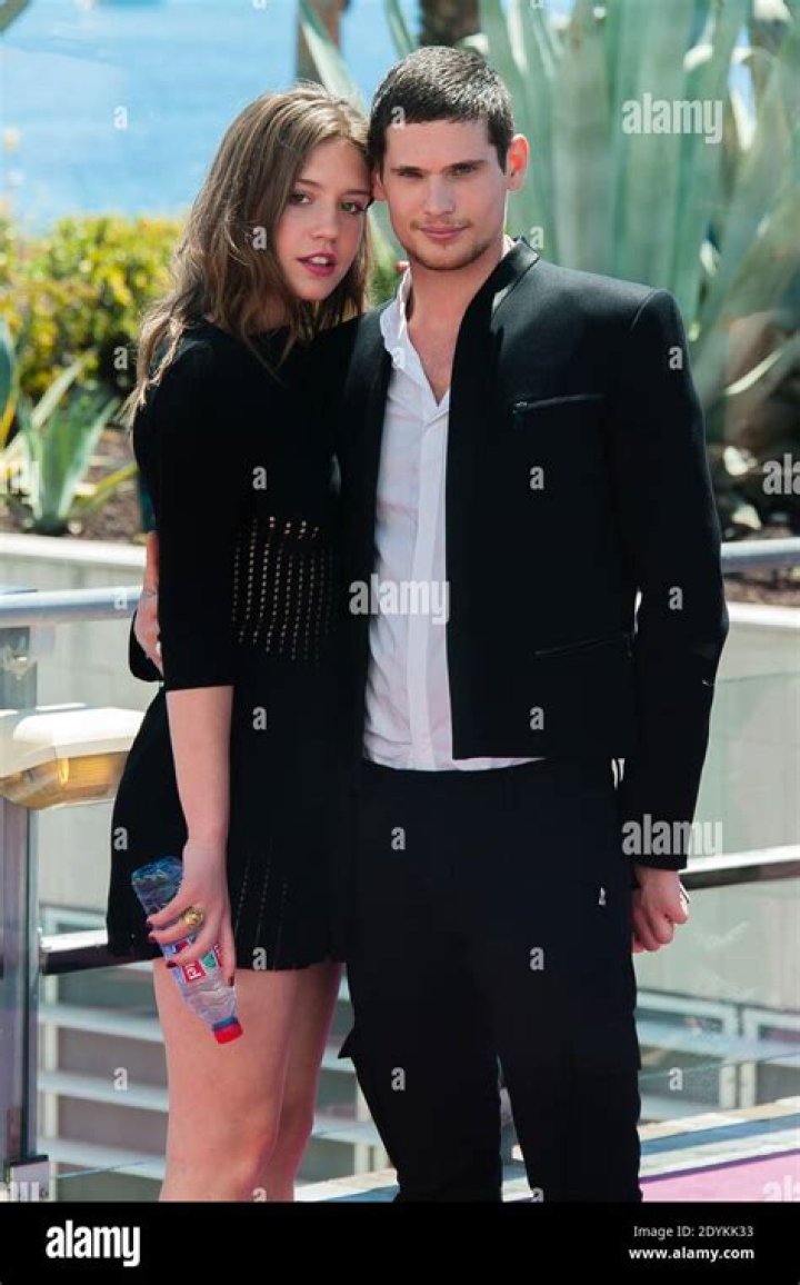 Who is Adele Exarchopoulos Dating – Adele Exarchopoulos's Boyfriend & Exes