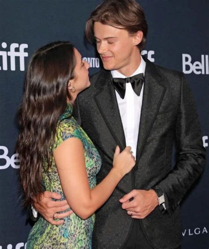 Who Is Isabel Machado? Christopher Briney Girlfriend: Age & Wiki