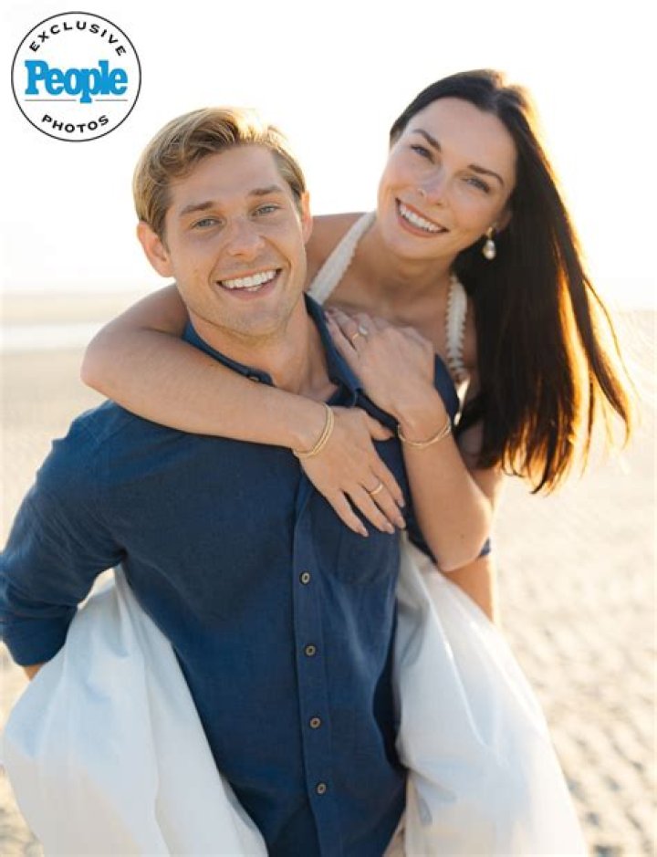Who is Mason Dye Dating – Mason Dye's Girlfriend & Exes