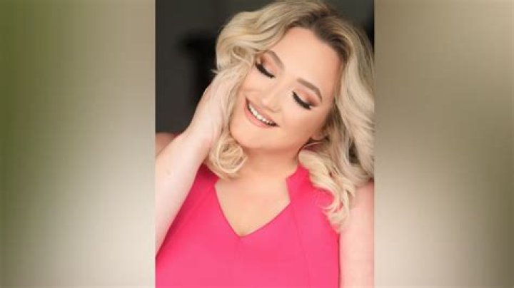 Who Is Texas Influencer Rose Campbell?