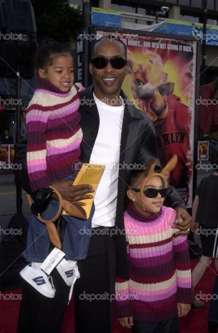 Yulanda Simon, Miguel Nunez Jr., and their children!